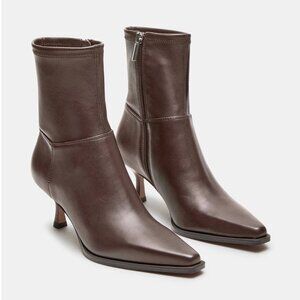 Steve Madden Stasia Brown Booties